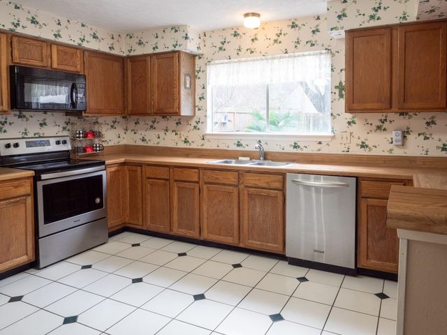 4835 Ingleside Court, Spring, TX 77388