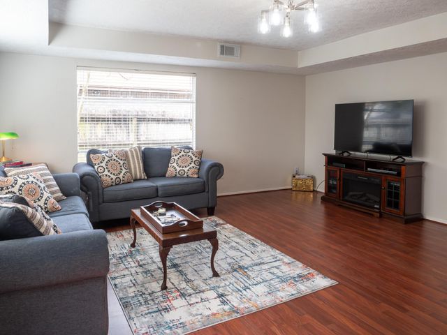 4835 Ingleside Court, Spring, TX 77388