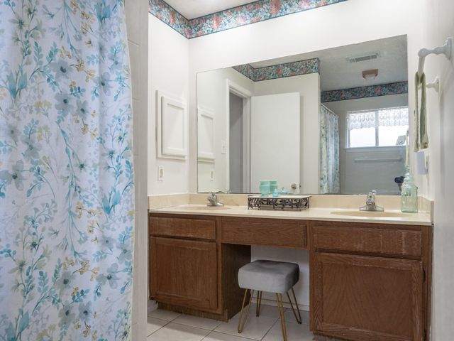 4835 Ingleside Court, Spring, TX 77388