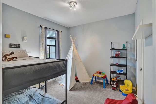 760 NE 193rd Ter, Miami, FL 33179