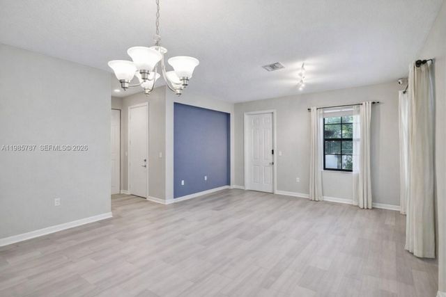 760 NE 193rd Ter, Miami, FL 33179