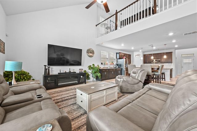 275 Coyote Creek WAY, Kyle, TX 78640