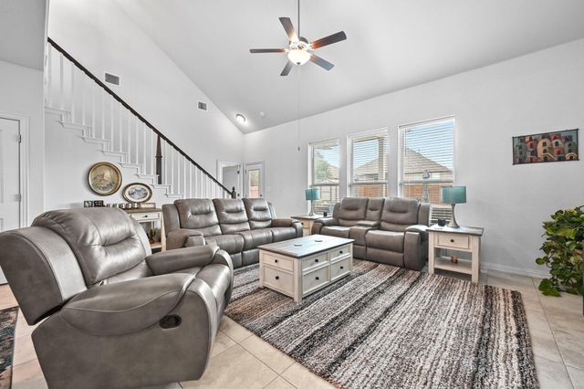 275 Coyote Creek WAY, Kyle, TX 78640