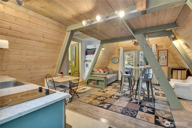 218 Paradise Drive, Ashford, WA 98304