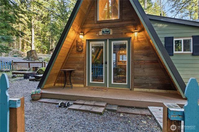 218 Paradise Drive, Ashford, WA 98304