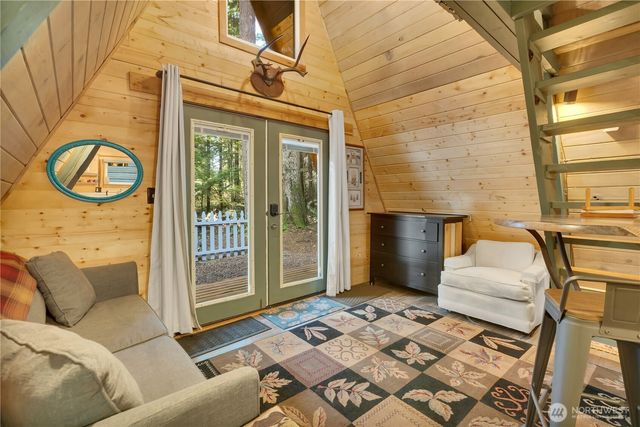 218 Paradise Drive, Ashford, WA 98304