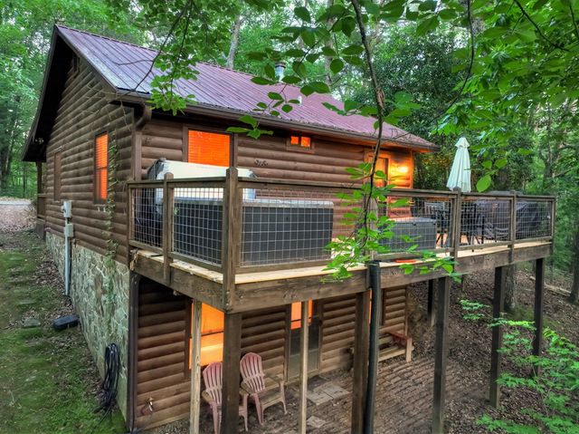 932 Granny Branch Drive, Blue Ridge, GA 30513