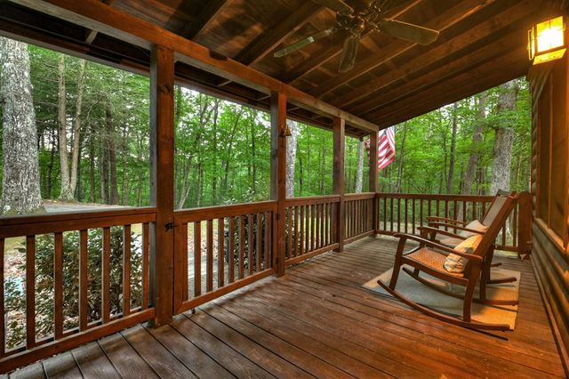 932 Granny Branch Drive, Blue Ridge, GA 30513