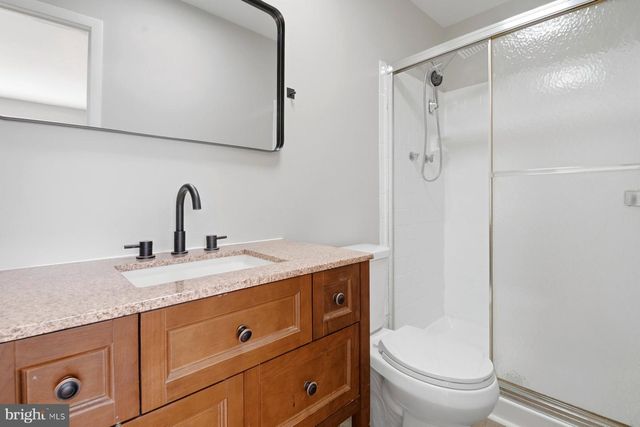 8123 SALT LAKE DR, Baltimore, MD 21244