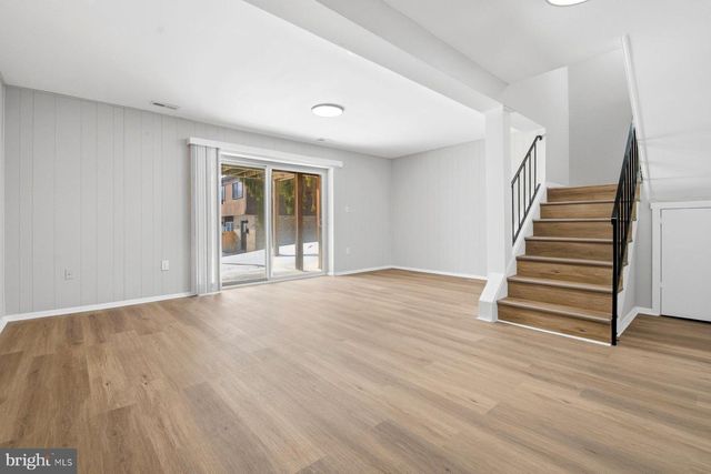 8123 SALT LAKE DR, Baltimore, MD 21244