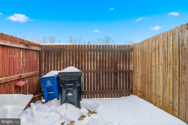 8123 SALT LAKE DR, Baltimore, MD 21244