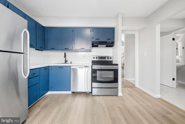 8123 SALT LAKE DR, Baltimore, MD 21244