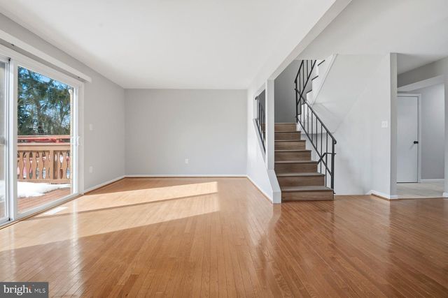 8123 SALT LAKE DR, Baltimore, MD 21244