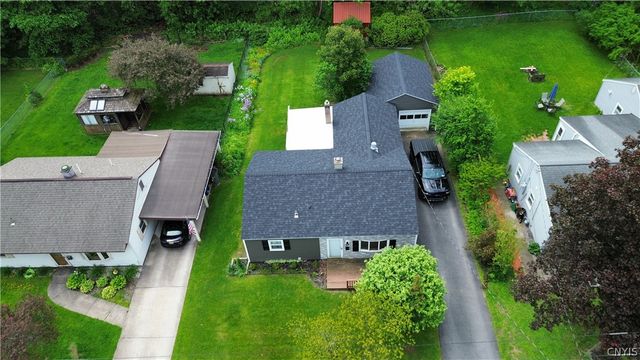 69 Oakdale Avenue South, New Hartford, NY 13413