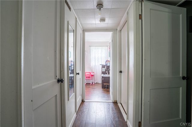 69 Oakdale Avenue South, New Hartford, NY 13413