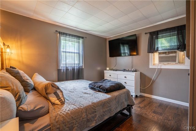 69 Oakdale Avenue South, New Hartford, NY 13413