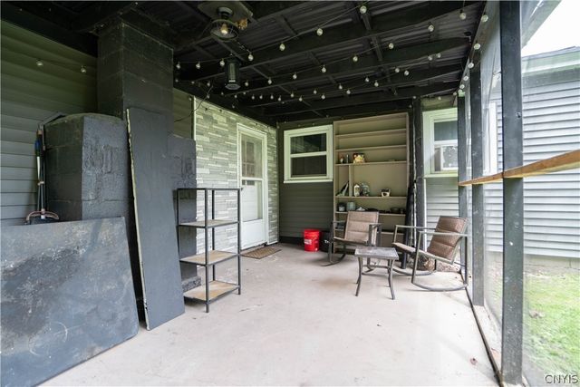 69 Oakdale Avenue South, New Hartford, NY 13413