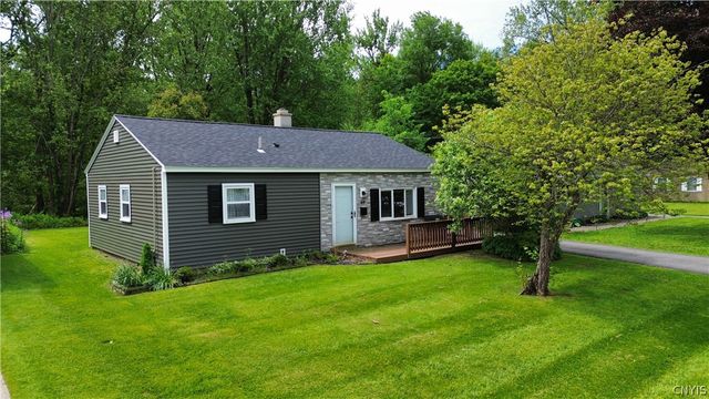 69 Oakdale Avenue South, New Hartford, NY 13413