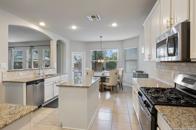 7110 FORT BND, San Antonio, TX 78223