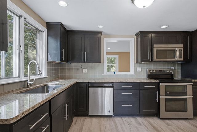 70 Riverside Ave, Attleboro, MA 02703