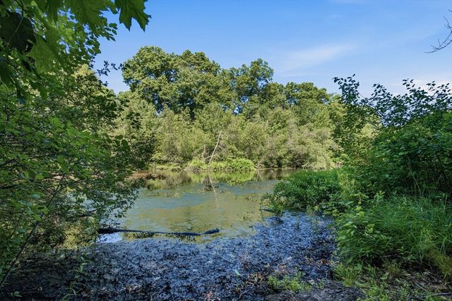 70 Riverside Ave, Attleboro, MA 02703