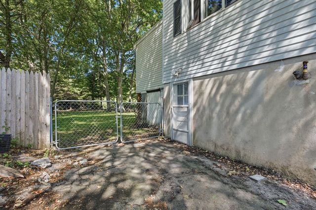 70 Riverside Ave, Attleboro, MA 02703