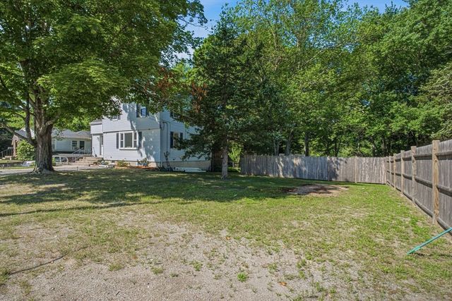 70 Riverside Ave, Attleboro, MA 02703