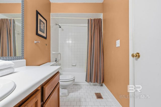 1872 W WEST BEACH Boulevard G204, Gulf Shores, AL 36542