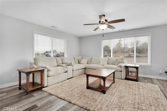 10088 Beekley, Phelan, CA 92371