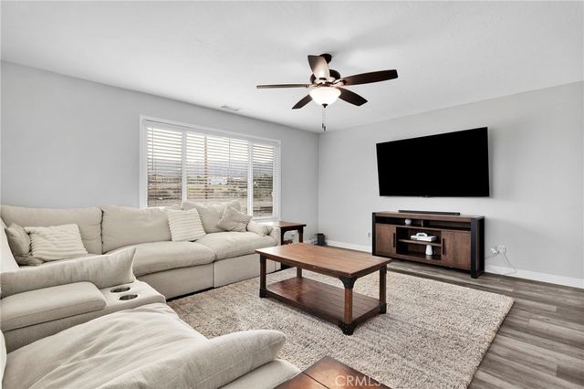 10088 Beekley, Phelan, CA 92371