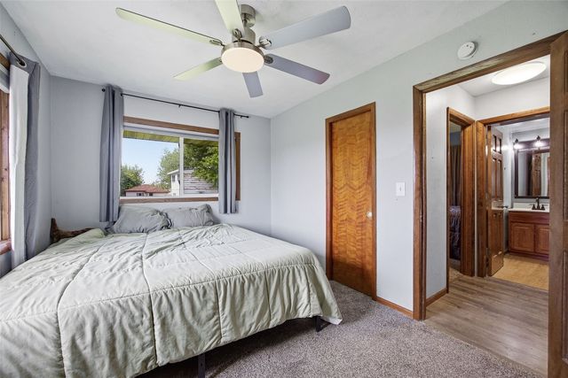 2630 Union Drive SW, Cedar Rapids, IA 52404