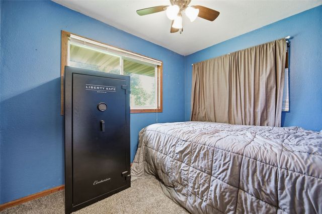 2630 Union Drive SW, Cedar Rapids, IA 52404