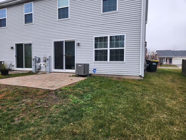 2573 Carlisle Lane, Hampshire, IL 60140