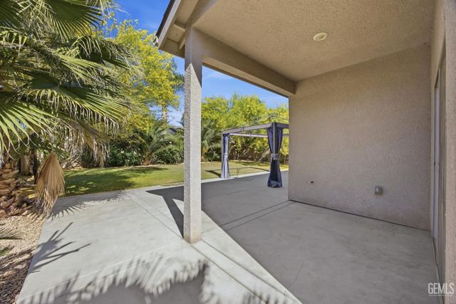 7209 Rochester Court, Bakersfield, CA 93311