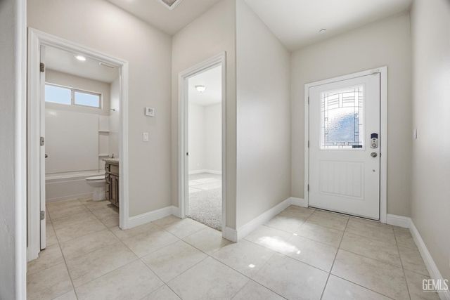 7209 Rochester Court, Bakersfield, CA 93311