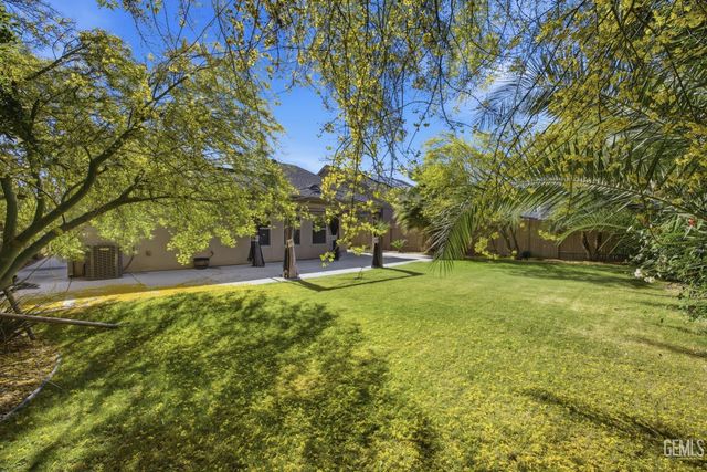 7209 Rochester Court, Bakersfield, CA 93311