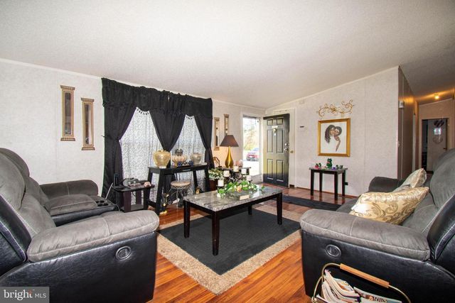 8791 MENOKIN RD, Montross, VA 22520