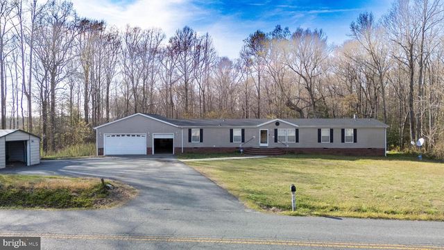 8791 MENOKIN RD, Montross, VA 22520