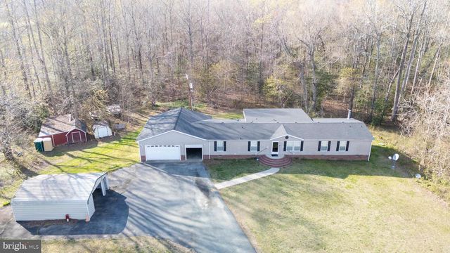 8791 MENOKIN RD, Montross, VA 22520