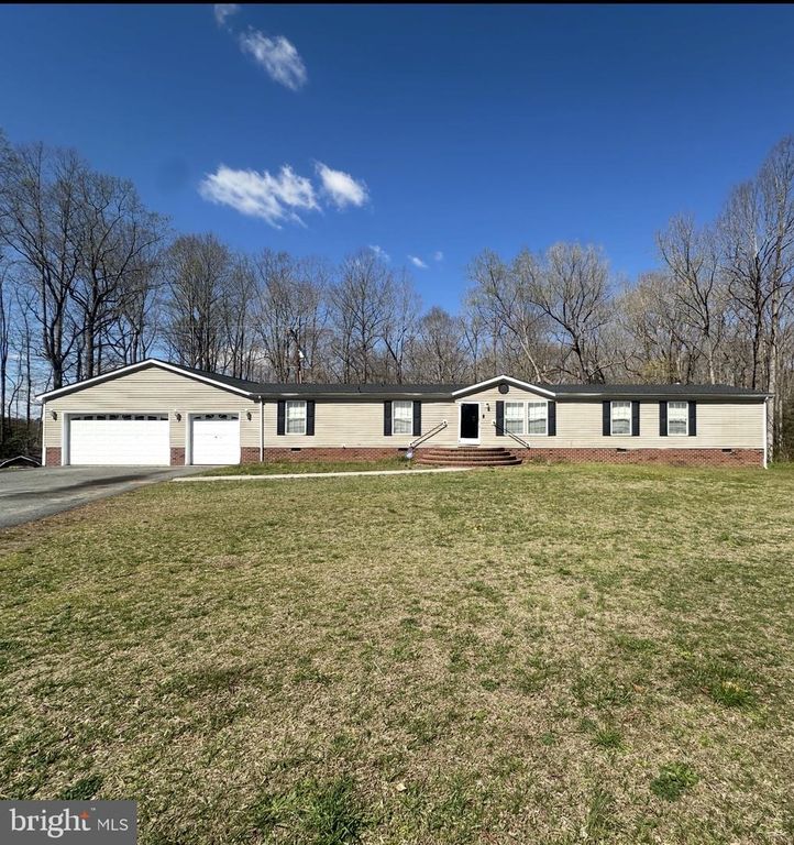 8791 MENOKIN RD, Montross, VA 22520