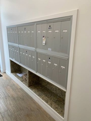 9 Sixth St 8, Chelsea, MA 02150