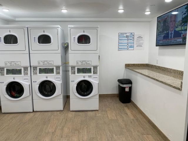 9 Sixth St 8, Chelsea, MA 02150