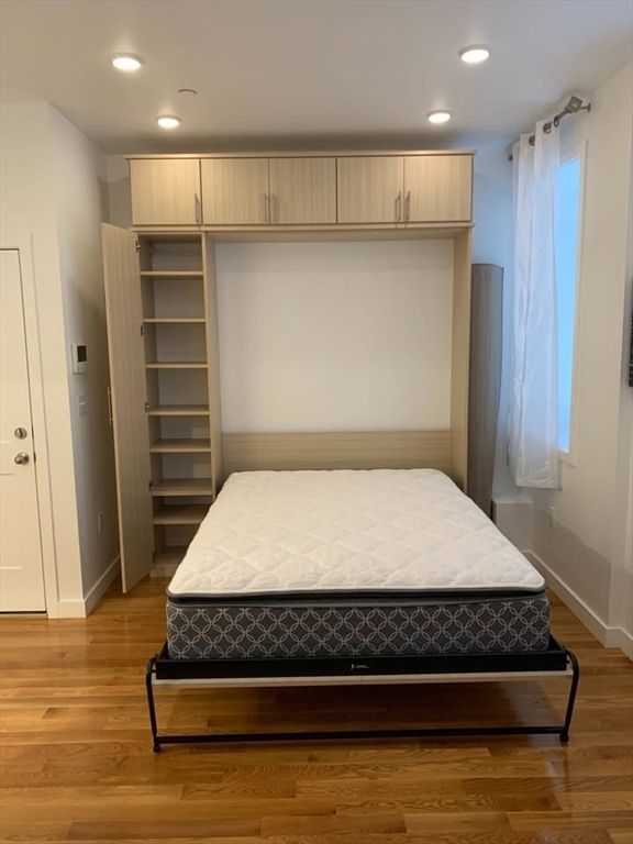 9 Sixth St 8, Chelsea, MA 02150