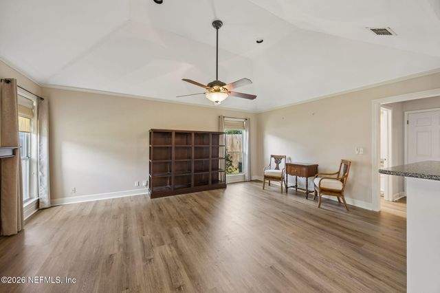 4528 BAY HARBOUR Drive, Jacksonville, FL 32225