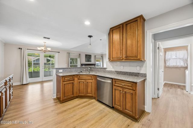 4528 BAY HARBOUR Drive, Jacksonville, FL 32225
