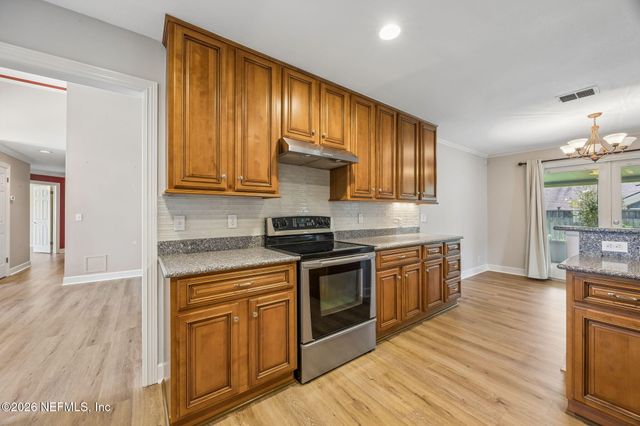 4528 BAY HARBOUR Drive, Jacksonville, FL 32225