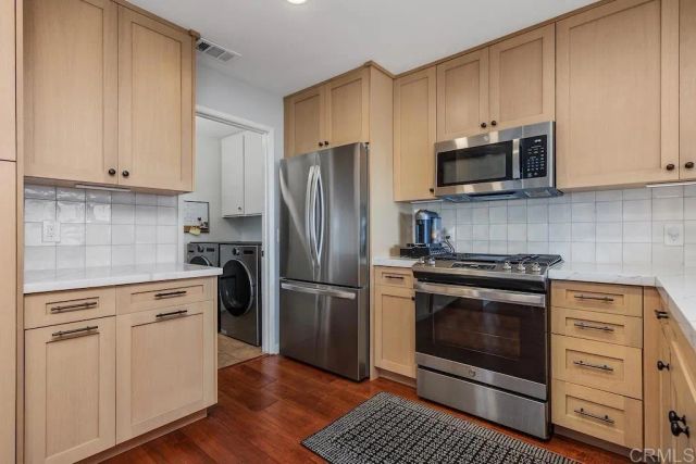 6531 Corte Valdez, Carlsbad, CA 92009