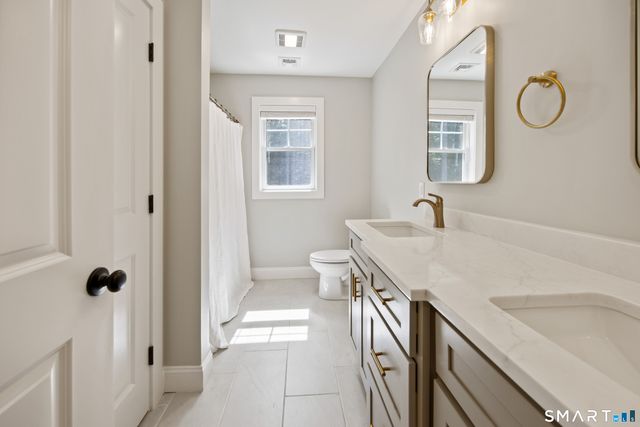 34 Greenwich Place, Colchester, CT 06415