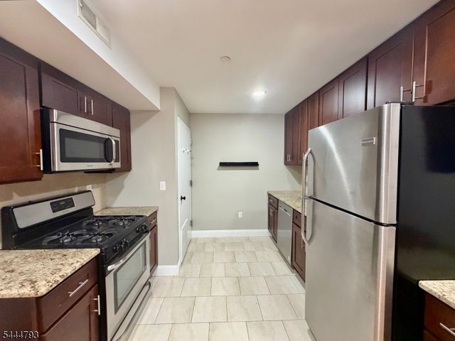 381 Communipaw Ave 1b, Jersey City, NJ 07304