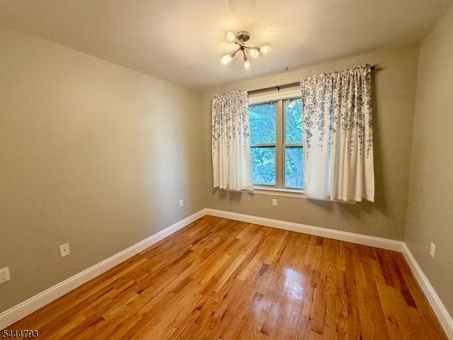 381 Communipaw Ave 1b, Jersey City, NJ 07304